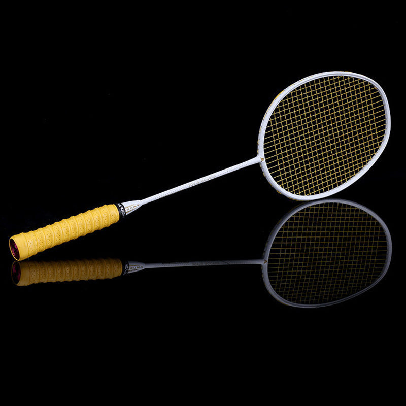 Badmintonracket i stark kolfiber – lätt och elastiskt med ett stort urval av färgkombinationer